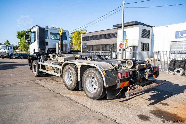 System för krokarm IVECO X-WAY 460 - HYVA  - 91000 KM