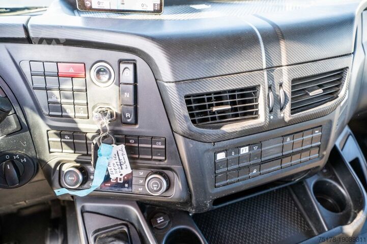 System för krokarm IVECO X-WAY 460 - HYVA  - 91000 KM