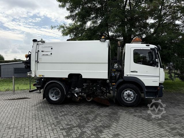 Zamiatarka drogowa MERCEDES-BENZ Atego 1323 Faun Viajet Hochdruckpumpe