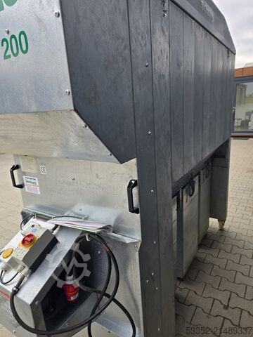 Mobilny system odciągowy Schuko Vacomat 200