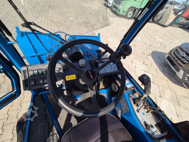 Traktor Holder C245 4WD / PLOW / SERVICED!