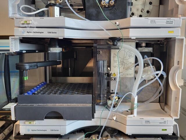 HPLC Agilent Technologies 1200 HPLC with Software