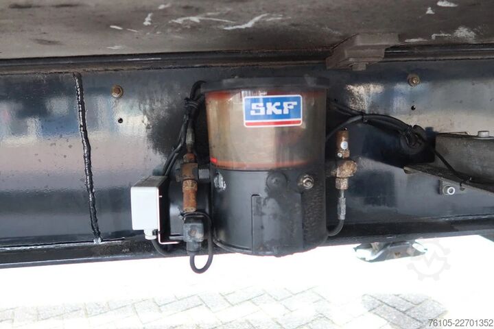 Standaard-SZM MAN TGM 15.290 Trekker + Heiwo city trailer geïsole...