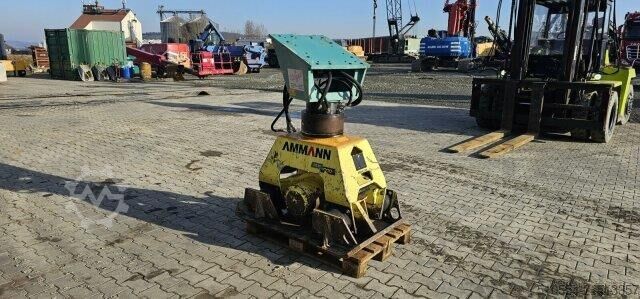 Liebherr Ammann ACA 1000 monterad kompaktor Liebherr Ammann ACA 1000 Anbauverdichter