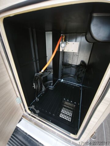 Autocaravana FORSTER VAN 599 HB LIVIN UP PRO, Markise,Automatik