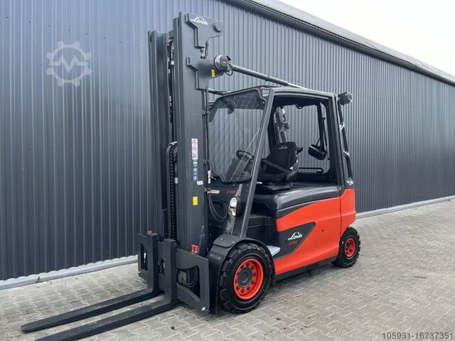 Elektro 4 Rad-Stapler Linde E50HL