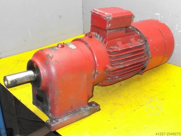 Gearmotor 0,5 / 0,9 kW 21/63 o / min Stephan Werke ZOD100L18-4/12SB25