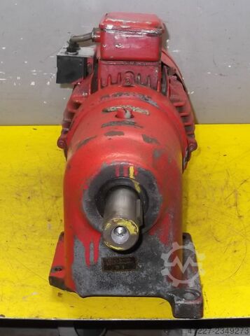 Gearmotor 0,5 / 0,9 kW 21/63 o / min Stephan Werke ZOD100L18-4/12SB25