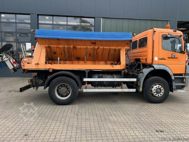 Camion à usage spécial Mercedes-Benz 1823 4x2 Atego Winterdienstfahrzeug