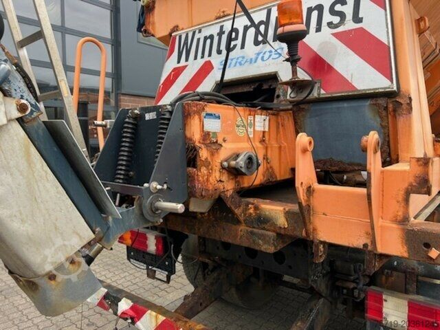Camion à usage spécial Mercedes-Benz 1823 4x2 Atego Winterdienstfahrzeug