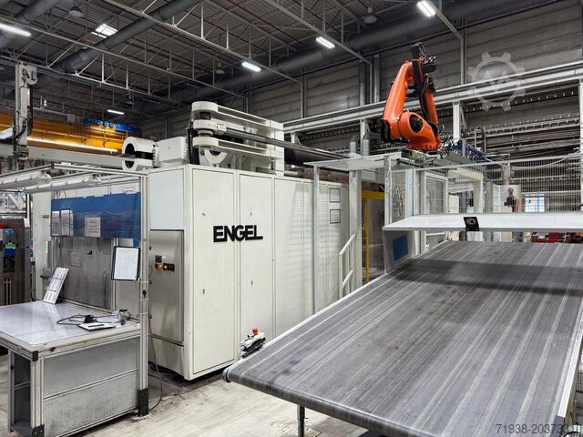 Μηχανή χύτευσης με έγχυση ENGEL DUO 11050/2300