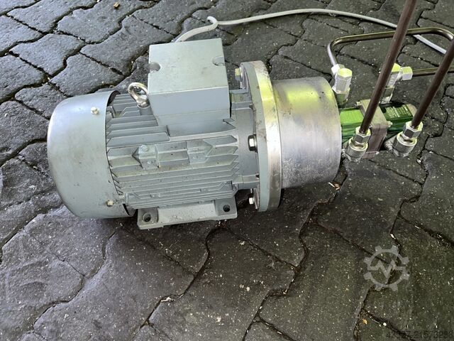 Motor DUTCHI MOTORS DMA2 100LX4