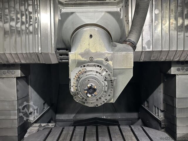 5-axis machining centre DMG DMC 200 U duoBLOCK