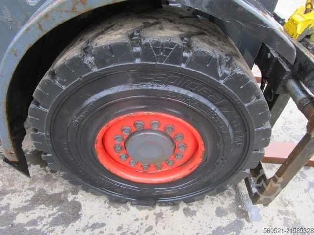 Diesel Forklift Linde H30D-02 Triplex-Freihub 4,7m Hubhöhe + Seitenschie