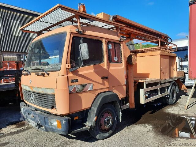 Plate-forme de levage MERCEDES-BENZ 914