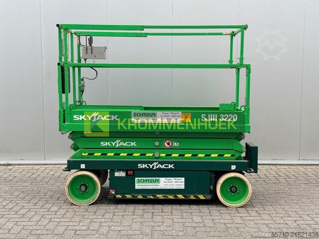 Sakselevator Sky Jack SJ III 3220