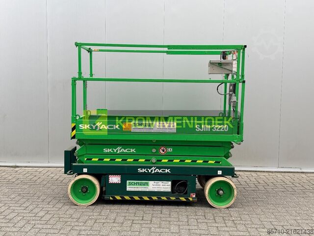 Sakselevator Sky Jack SJ III 3220