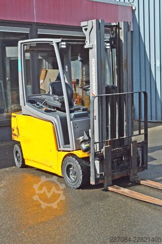 Motostivuitor Jungheinrich EFG 320