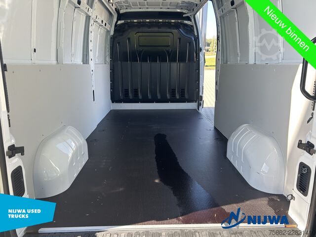 Break cu acoperiș înalt Renault Master T35 150 L3H2 Trekhaak + Winterbanden