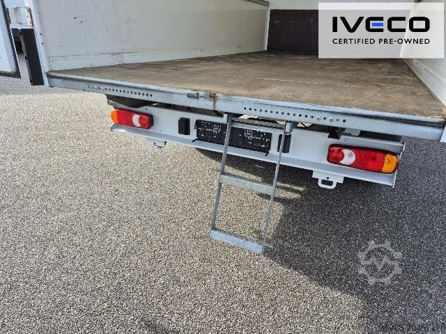 Vrachtwagen met bakwagen Fiat Ducato 150 2.3 Koffer / Portaltüren