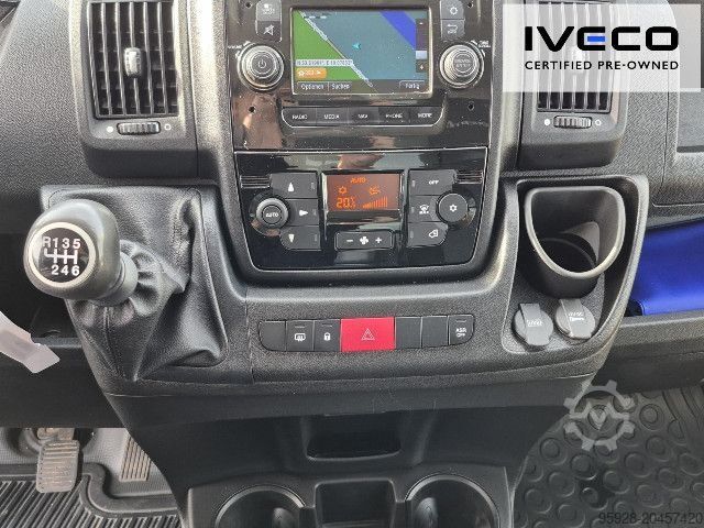 Vrachtwagen met bakwagen Fiat Ducato 150 2.3 Koffer / Portaltüren