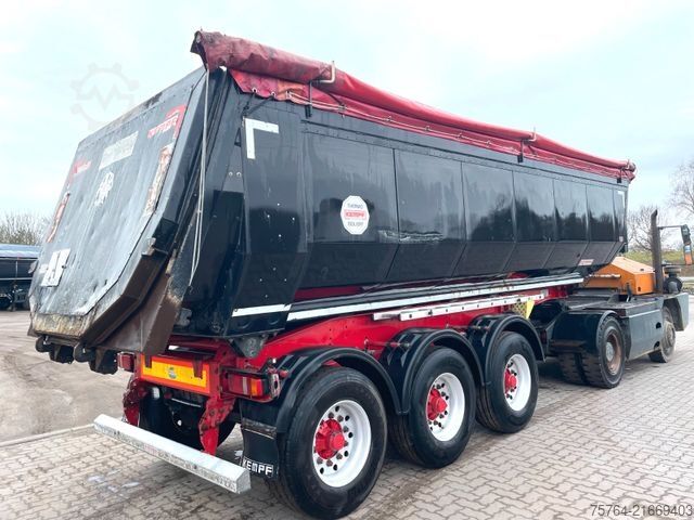 Billenős félpótkocsi KEMPF ca. 25m³ Thermokippauflieger / Alufelgen