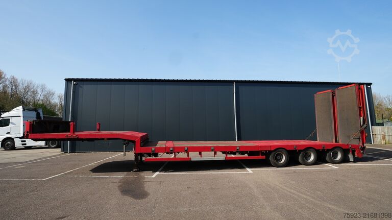 Semi-dieplader Nooteboom MCO-48-03V 3 axle semi low loader extendable
