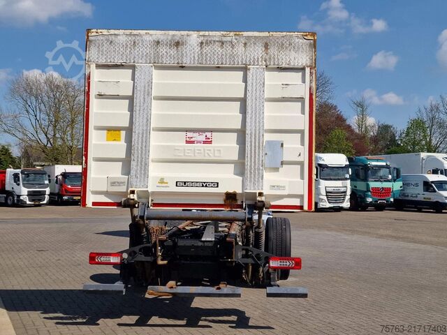 Fahrgestell mit Fahrerhaus Volvo FH 13.460 Globetrotter XL 6x2 - Chassis with lo...