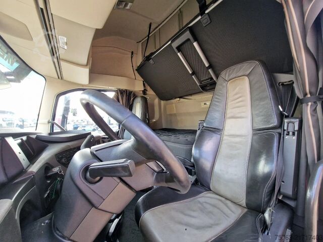 Fahrgestell mit Fahrerhaus Volvo FH 13.460 Globetrotter XL 6x2 - Chassis with lo...