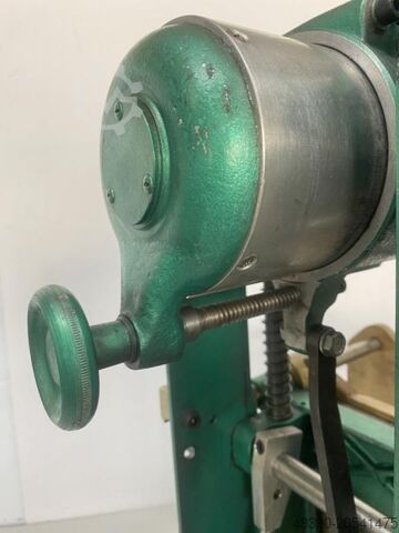 Vierkante pensteekmachine, vierkante penboor, slingerbeitel, pen gat-steekmachine, steekboor, kettin MAKA ED 30