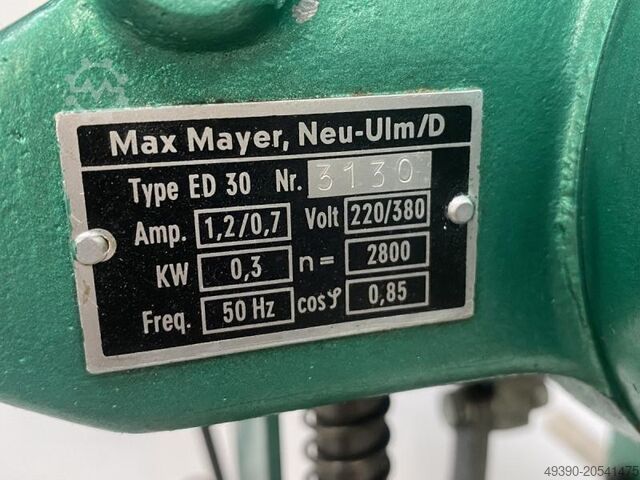 Vierkante pensteekmachine, vierkante penboor, slingerbeitel, pen gat-steekmachine, steekboor, kettin MAKA ED 30