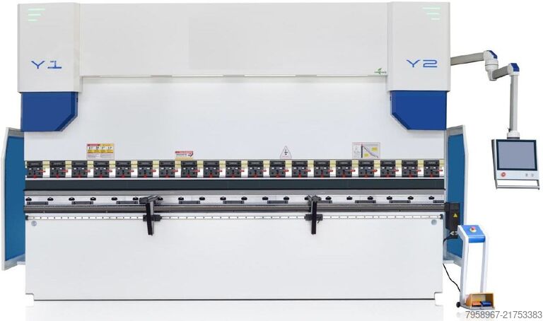 Abkant pres SPB 110T x 3200 (HACO60) Metal Technics Polska SPB 110Tx3200 4+1 (HACO60)