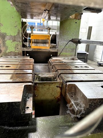 Mașină automată de perforat SCHAAL SEP 63