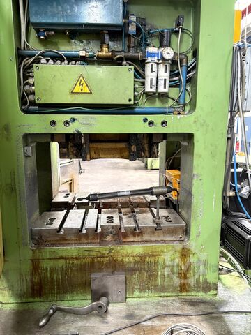 Mașină automată de perforat SCHAAL SEP 63