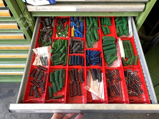 İçeriğiyle birlikte atölye çekmeceli dolap LISTA Workshop Drawer Unit with contents