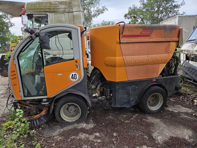 Yol süpürme aracı Bucher Citycat