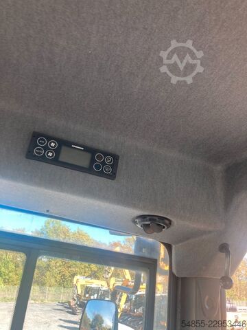 Rolo compactador LIEBHERR PR726