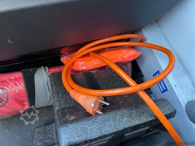 Chladírenská dodávka VOLKSWAGEN T6..Fahrt/Standkü