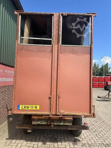 Ανατρεπόμενο φορτηγό  