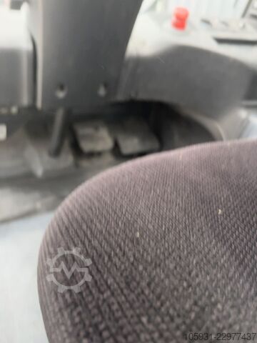 Linde E30-01
