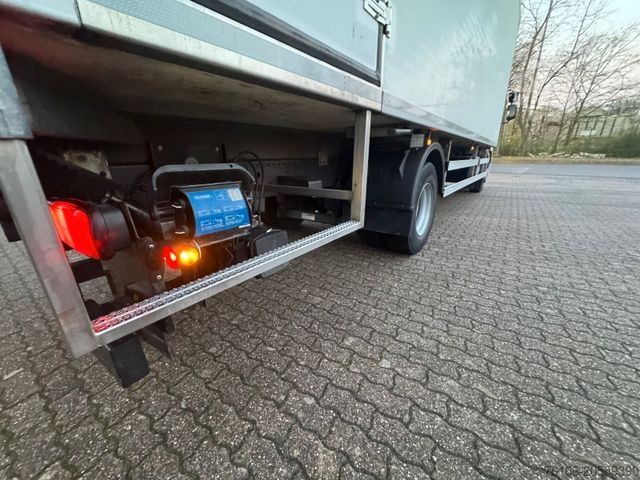 Hűtős teherautó DAF LF 16.260 Tiefkühlkoffer mit Ladebordwand