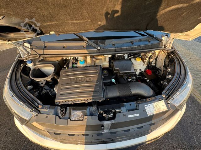 Hűtőfelépítményes furgon IVECO Daily 35S14 Hi-Matic Tiefkühlkoffer mit LBW