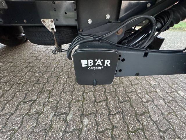 Hűtőfelépítményes furgon IVECO Daily 72C18 Tiefkühlkoffer Carrier mit LBW