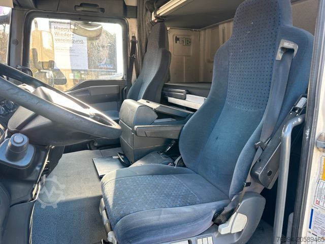 Macara montată pe camion MAN TGA 26.400 6x2 Wechselpr. KRAN 25m Seilwinde