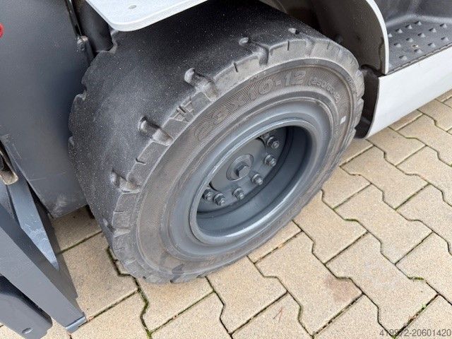 Περονοφόρα περονοφόρα ανυψωτικά Still RX70-35