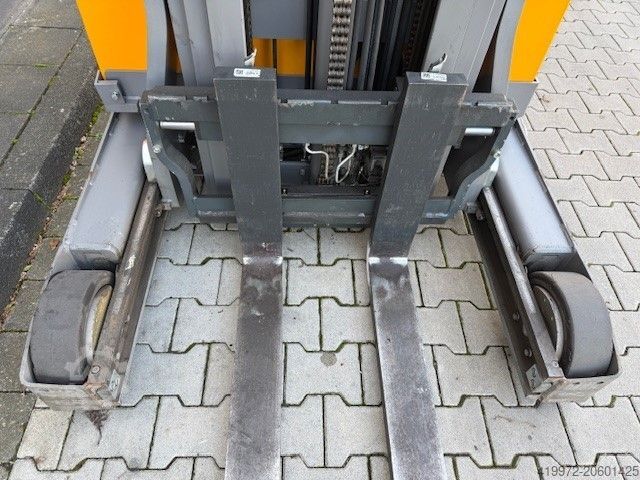 Schubmaststapler Jungheinrich ETV 214