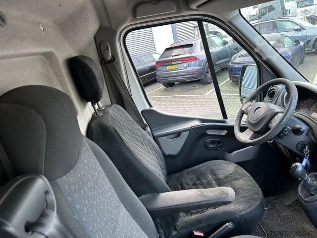 Skříňová dodávka Opel Movano 2.3 CDTI L1H1 / Airco / Tow Bar / APK TU...