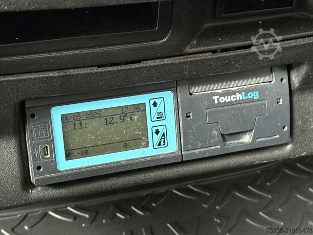 Autoutilitară frigorifică IVECO Daily 70C18 72C18 ACC NAVI ThermoKing V-500 MAX