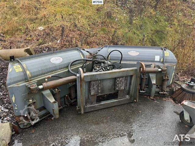 Baumaschine Stark V-plow