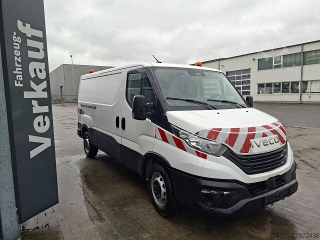 High top van IVECO Daily 35S14V / H1 Dach / RL / AHK / RFK